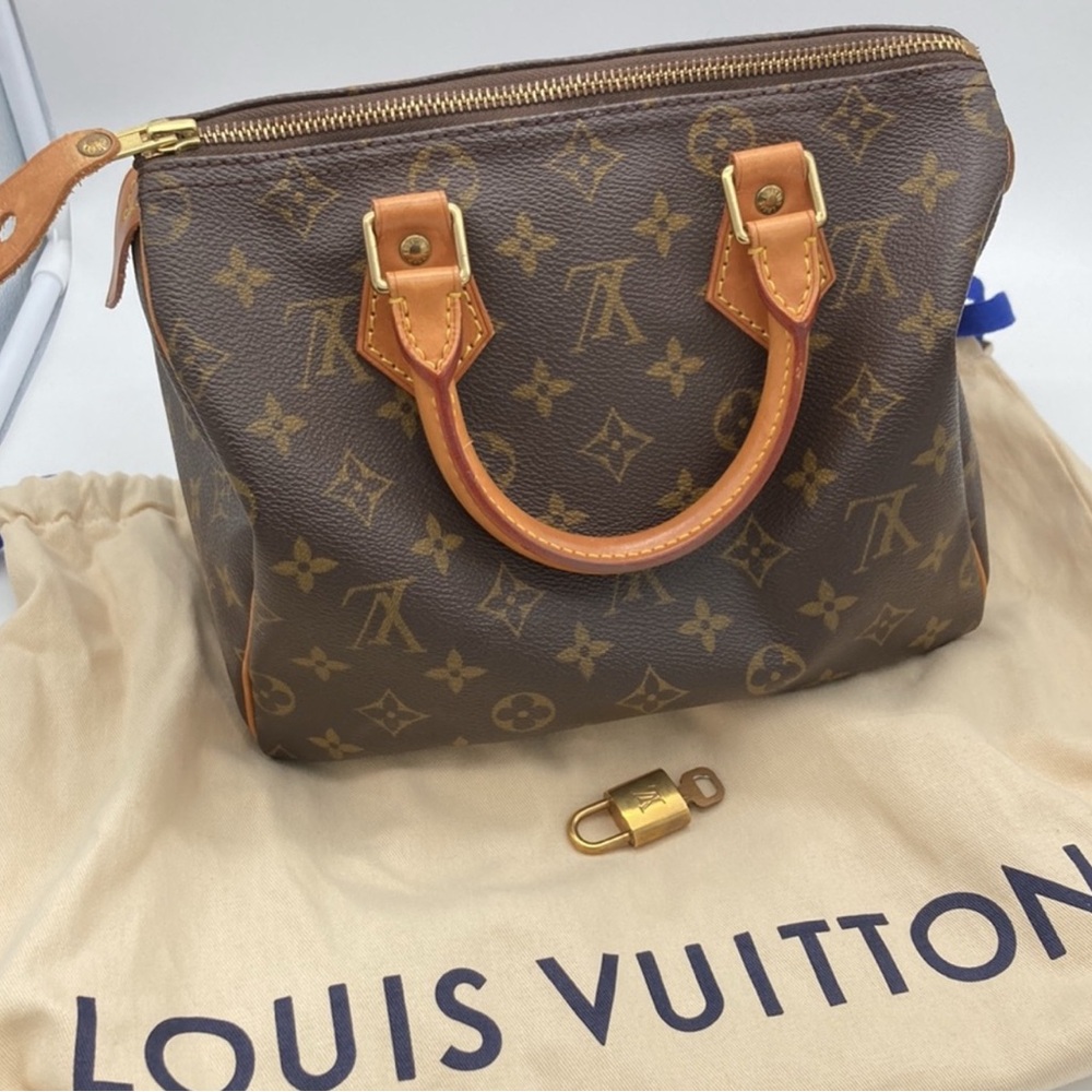 Louis Vuitton Monogram Speedy 25 - Picture 8 of 10